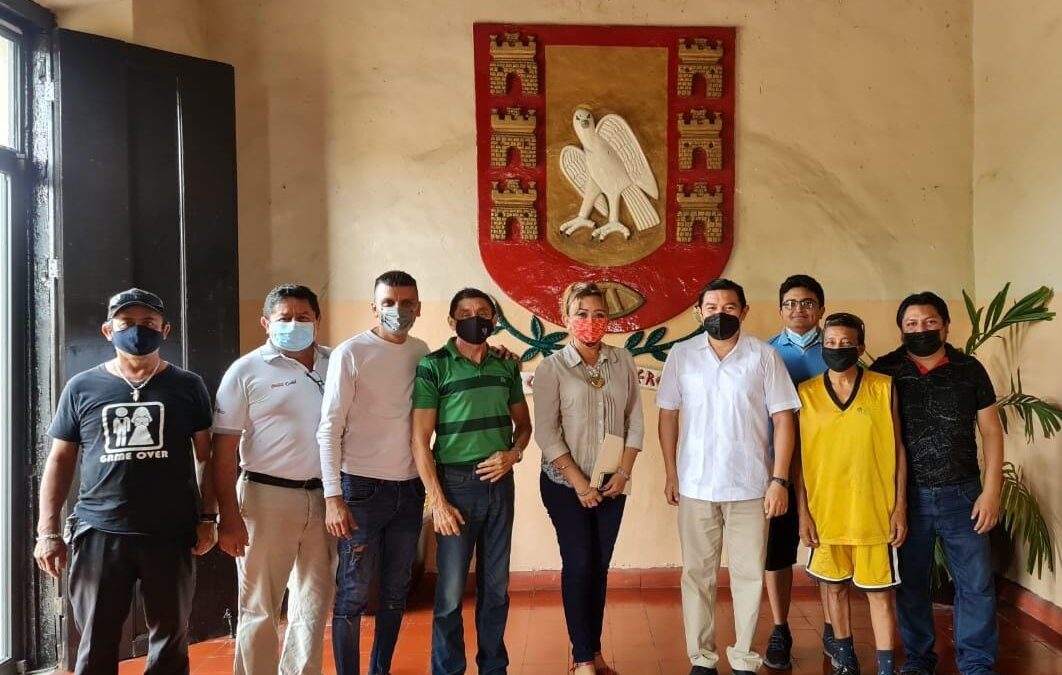 Los afectados sostienen reunión con representante del Gobierno Federal.