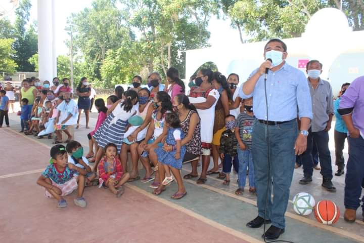 En Uspibil, cancha de  juegos de usos  múltiples remodelada.