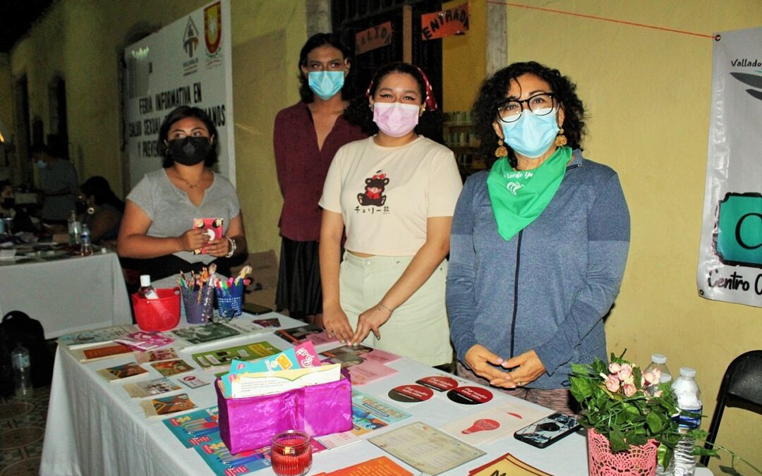 Asociaciones crean conciencia en la ciudadanía.