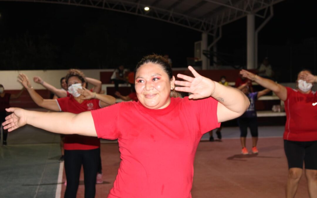 Macro Zumba Navideña.