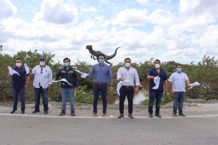 Inicio a la construcción del Sendero Jurásico.