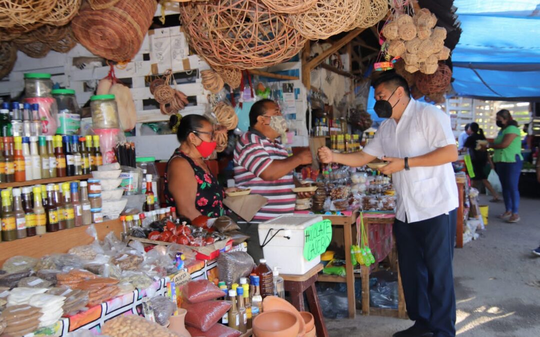 Alcalde Alfredo Fernández refrenda su compromiso con la gente trabajadora.