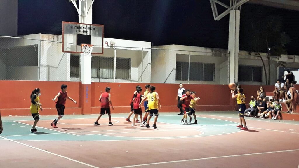 Van con todo los equipos de Básquetbol Infantil. | El20nline