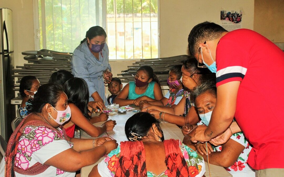 Plática para potencializar el desarrollo humano de las mujeres.