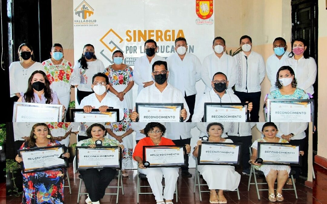 Maestra distinguida, del nivel preescolar, Brenda Cruz Flores, del jardín de niños Pablo Neruda.