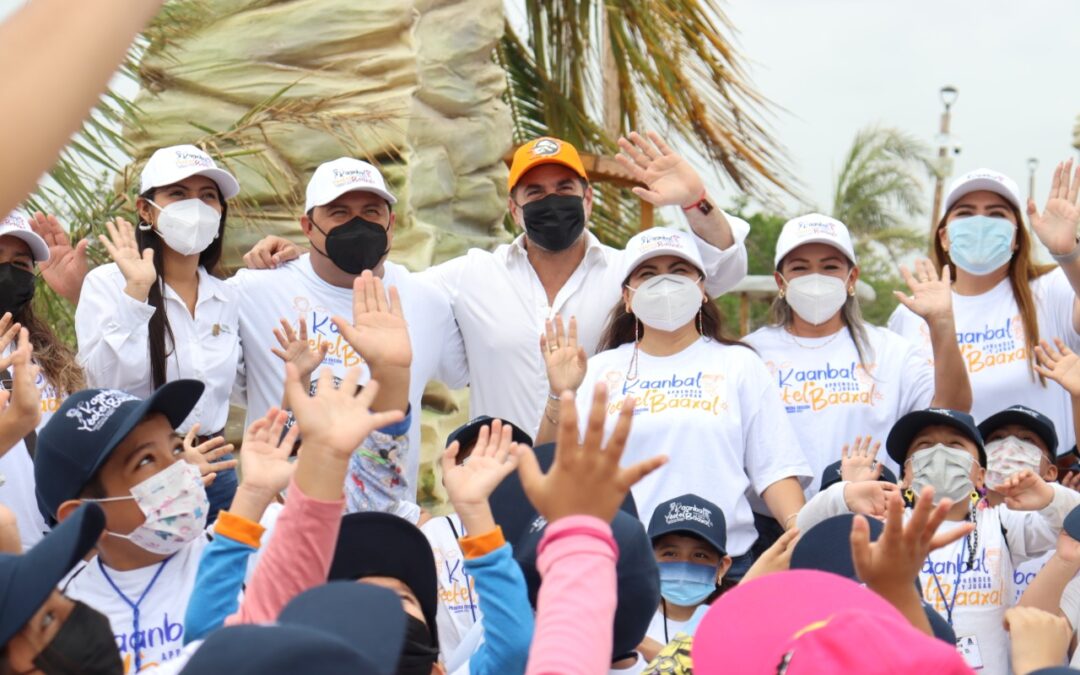 Niños de Kanasín visitan el “Sendero Jurásico”.