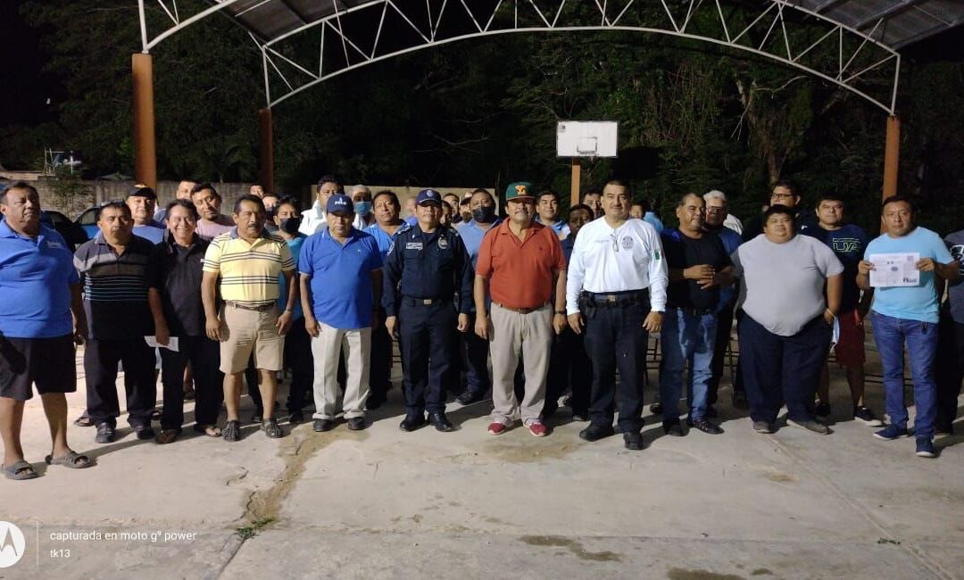 Capacita Tránsito municipal a conductores y automovilistas de Chunhuhub.