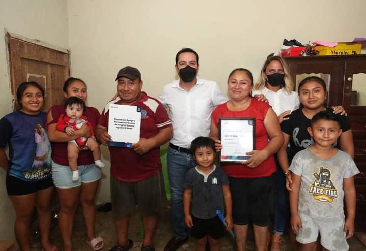 El Gobernador Mauricio Vila Dosal lleva al interior del estado apoyos para pacientes con cáncer.