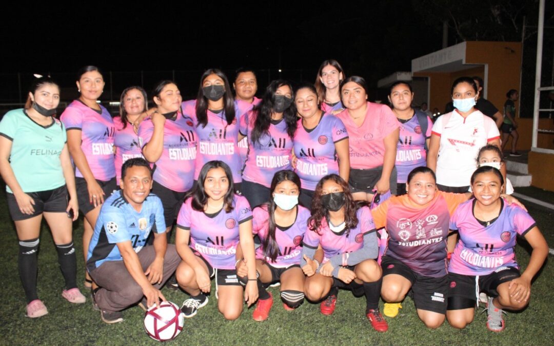 Inauguración del 1er Torneo de Fútbol Femenil de la Liga Municipal.