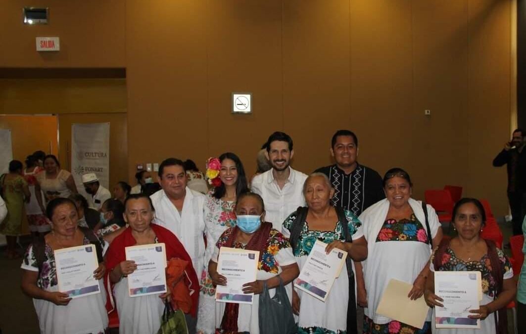 Destacada participación de artesanas vallisoletanas en concurso estatal.