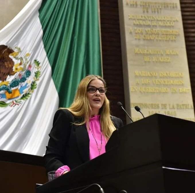 “En las buenas, en las malas y en las peores, cuentan conmigo”.