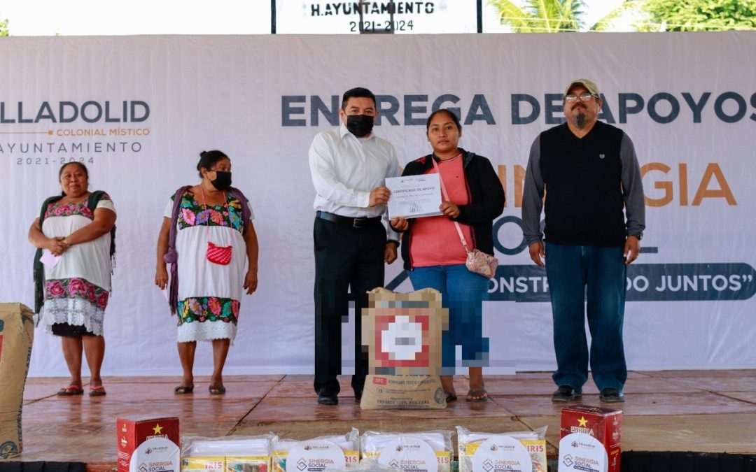 Un alcalde atento y que visualiza las necesidades, le expresan a Alfredo Fernández en Kanxoc.