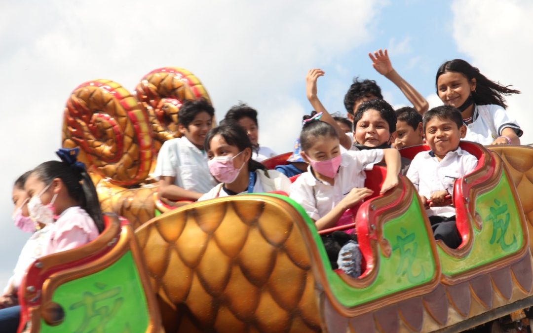 Toca turno a los estudiantes de primaria visitar y divertirse en el recinto de la Expo Feria Valladolid.