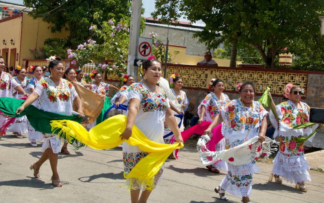Comunidades educativas celebran con orgullo la lengua maya.