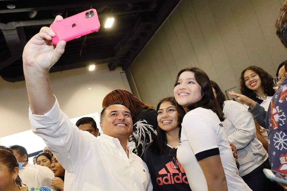 Renán Barrera el favorito.