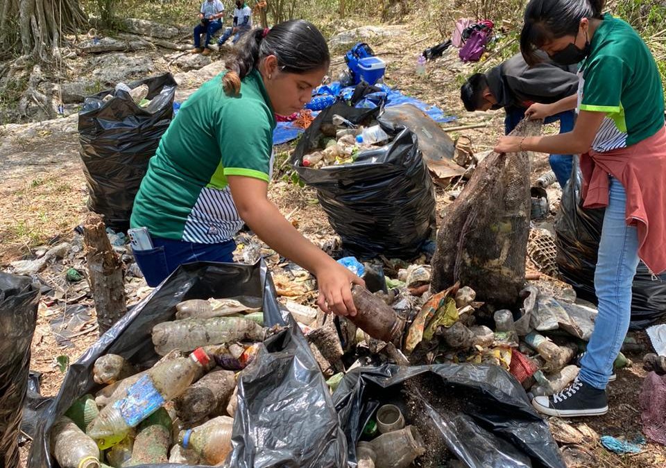 Ahora la jornada se llevó a cabo en el CBTA 87, en el marco del Día de la Madre Tierra.