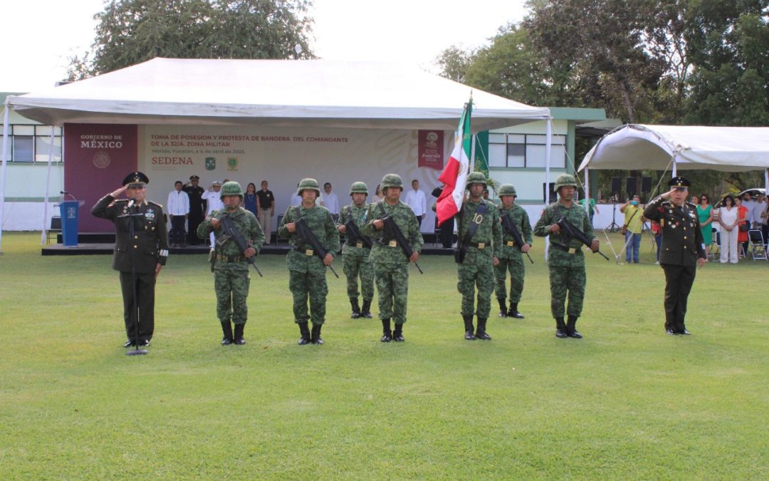El General de División Diplomado de Estado Mayor Homero Mendoza Ruiz.