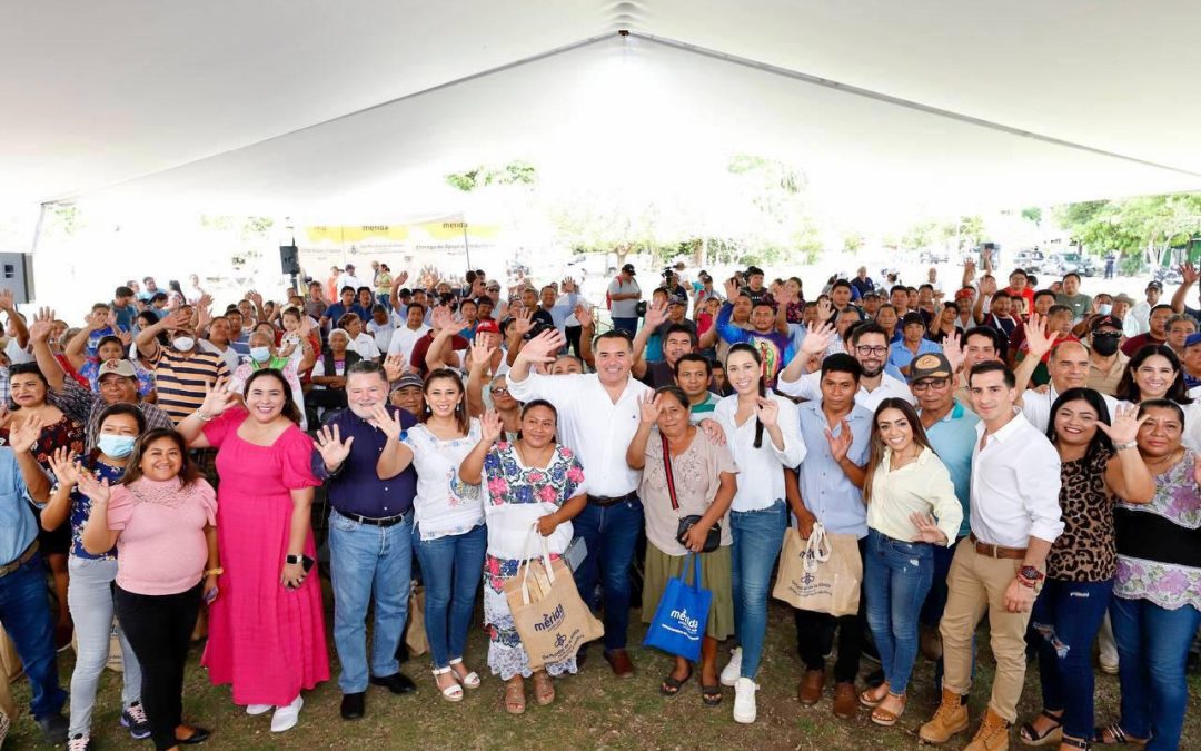 Renán Barrera impulsa a los apicultores de las comisarías de Mérida.