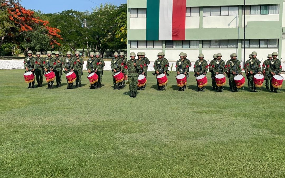 Ejército Mexicano realiza concurso de Bandas de Guerra del Arma de Infantería.