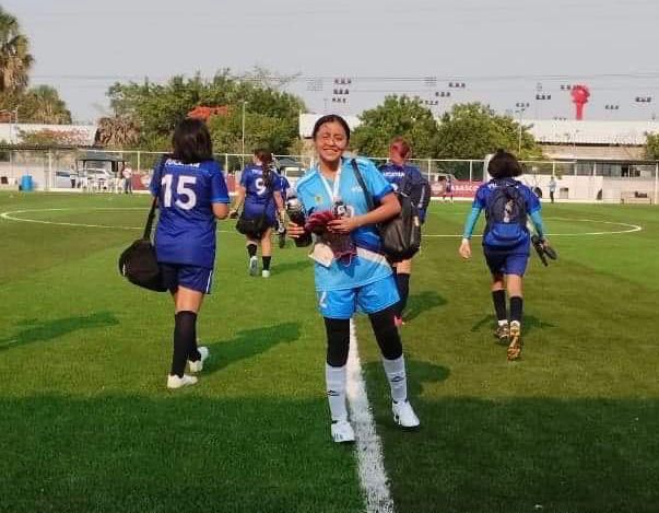 La vallisoletana Danna Regina Dzul Herrera  portera sub 15 representa a Yucatán en torneo nacional.