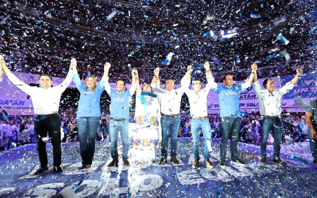 Renán Barrera encabeza unidad panista en Yucatán en el foro GNP, presentan al equipo Yucatán.