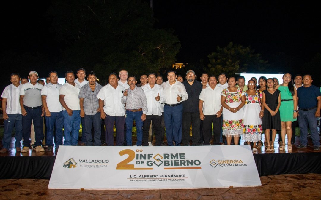 El presidente municipal rindió su segundo informe de gobierno en un ambiente de satisfacción y agradecimiento.