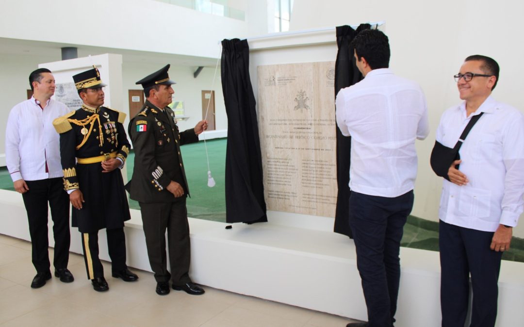  Letras de oro con motivo del Bicentenario del Heroico Colegio Militar, en el Congreso del Estado de Yucatán.