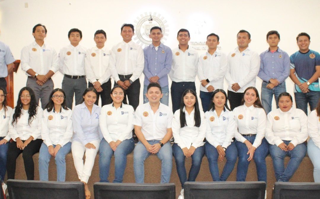 Maestros y alumnos al extranjero a mejorar sus habilidades  en el idioma inglés.