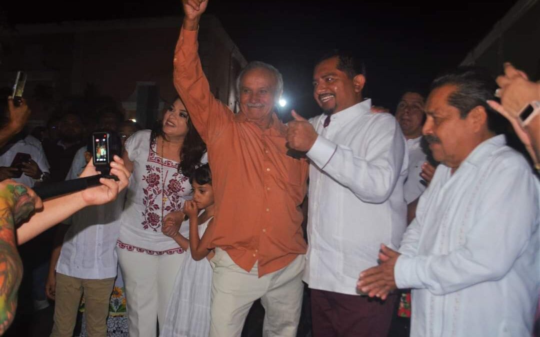 Homero Novelo Burgos dio arranque oficialmente a su campaña por la presidencia municipal.
