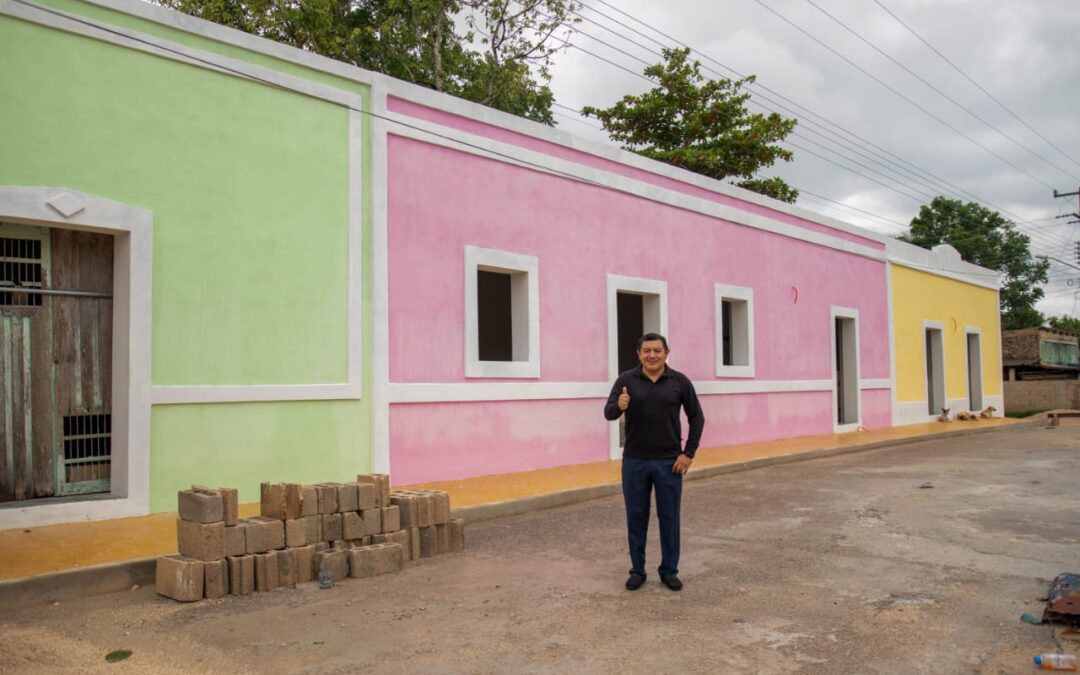 El presidente municipal Alfredo Fernández, supervisó hoy los trabajos.